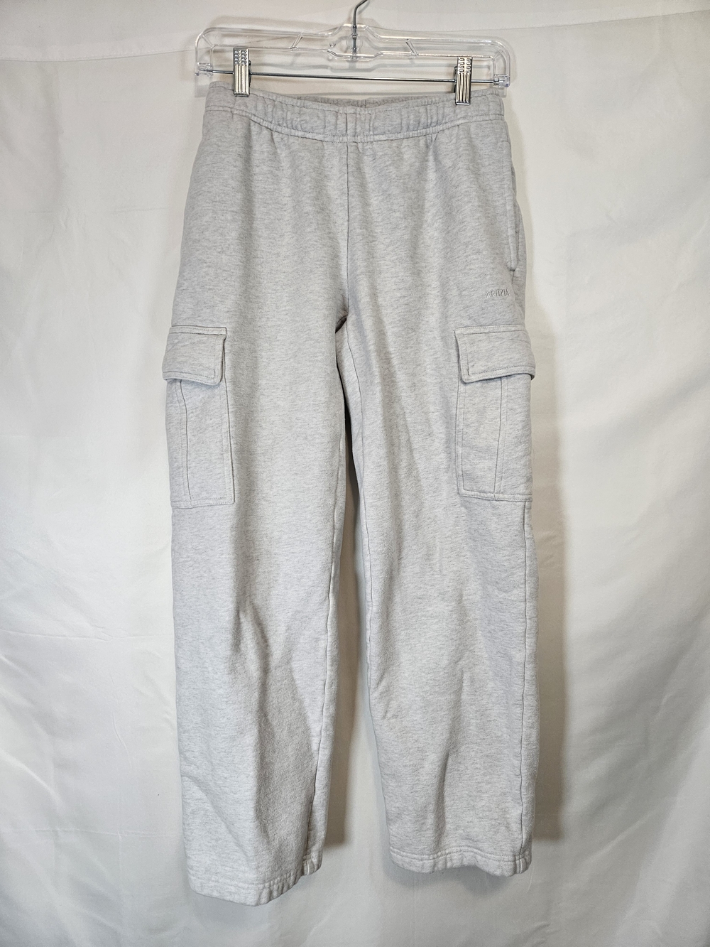 Aritzia Light Gray Cargo Sweatpants - Relaxed Fit